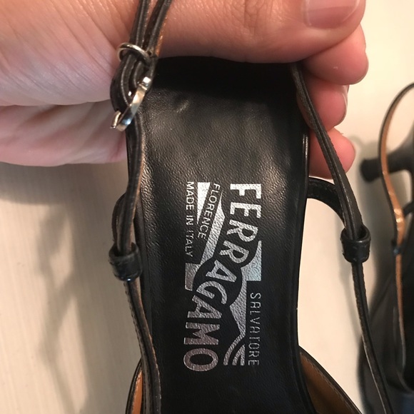 Salvatore Ferragamo kitten heels - Picture 4 of 8